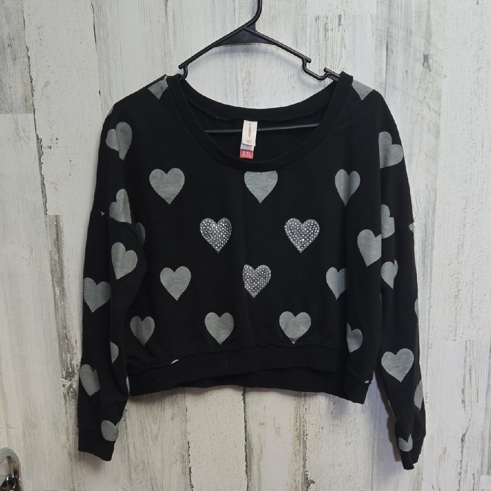 No Boundaries Heart Cropped Sweater